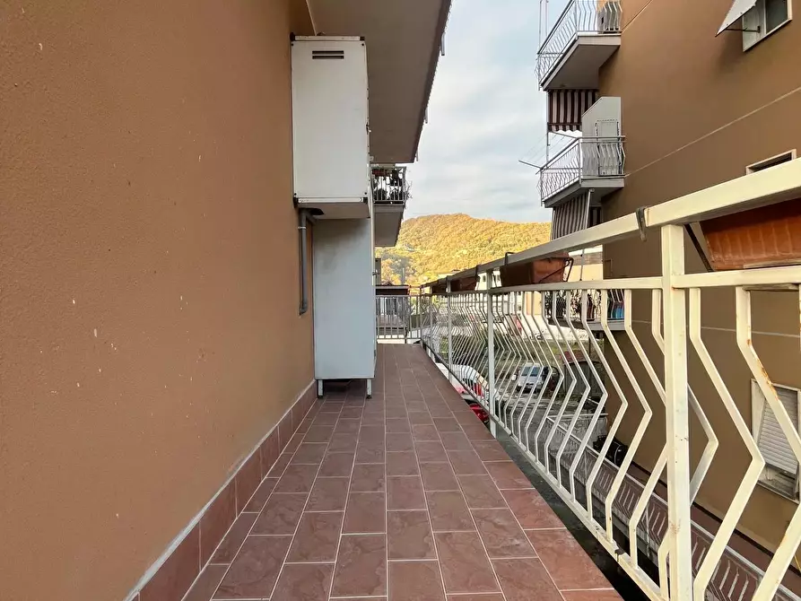 Immagine 14 di Casa trifamiliare in vendita  in Via Montanaro Disma a Carasco