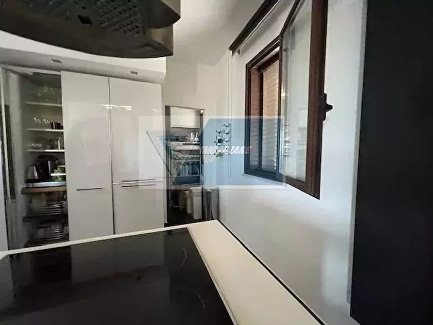 Immagine 40 di Casa trifamiliare in vendita  in Via Capuana a Buccheri