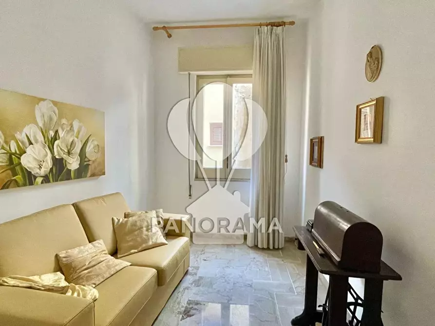 Immagine 12 di Casa trifamiliare in vendita  in Via Torquato Tasso a Alcamo