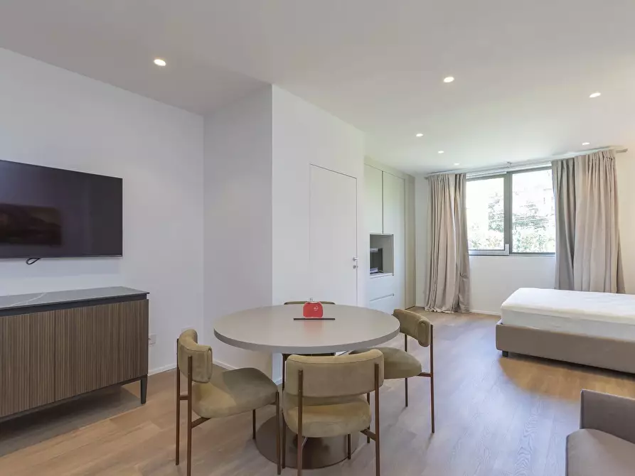Immagine 5 di Casa trifamiliare in affitto  in Via Privata Tarvisio, 34 a Milano