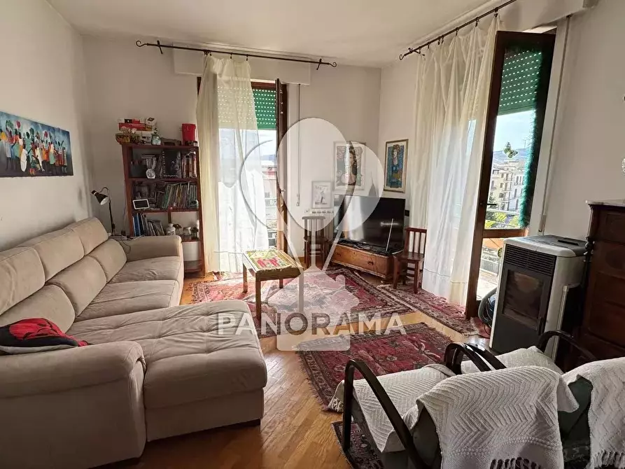 Immagine 5 di Casa trifamiliare in vendita  in Via Edison a Alcamo