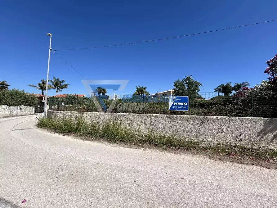 Immagine 2 di Terreno in vendita  in Via Lago Trasimeno a Siracusa