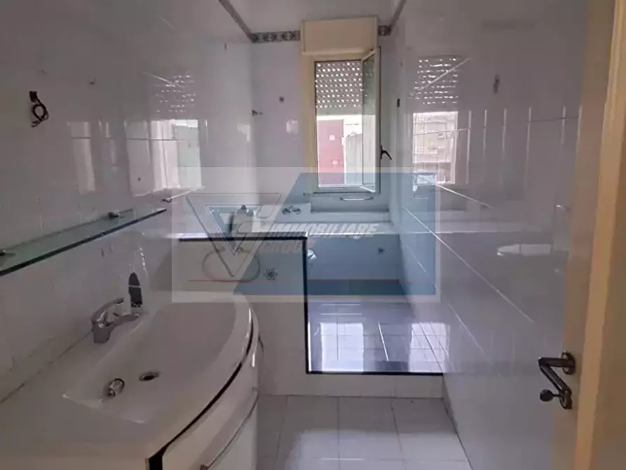 Immagine 11 di Casa trifamiliare in vendita  a Floridia