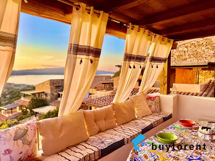 Immagine 1 di Casa trifamiliare in vendita  in Via Su Pinnone, 3/2 a Olbia