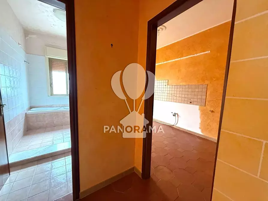 Immagine 10 di Casa trifamiliare in vendita  in Via Portella della Ginestra a Balestrate