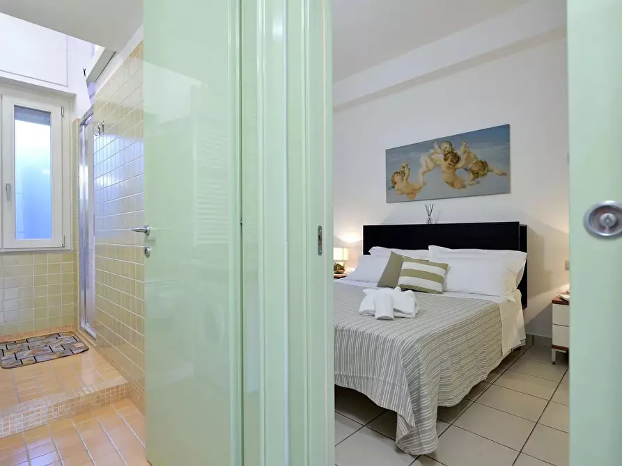 Immagine 10 di Casa trifamiliare in vendita  a Cattolica