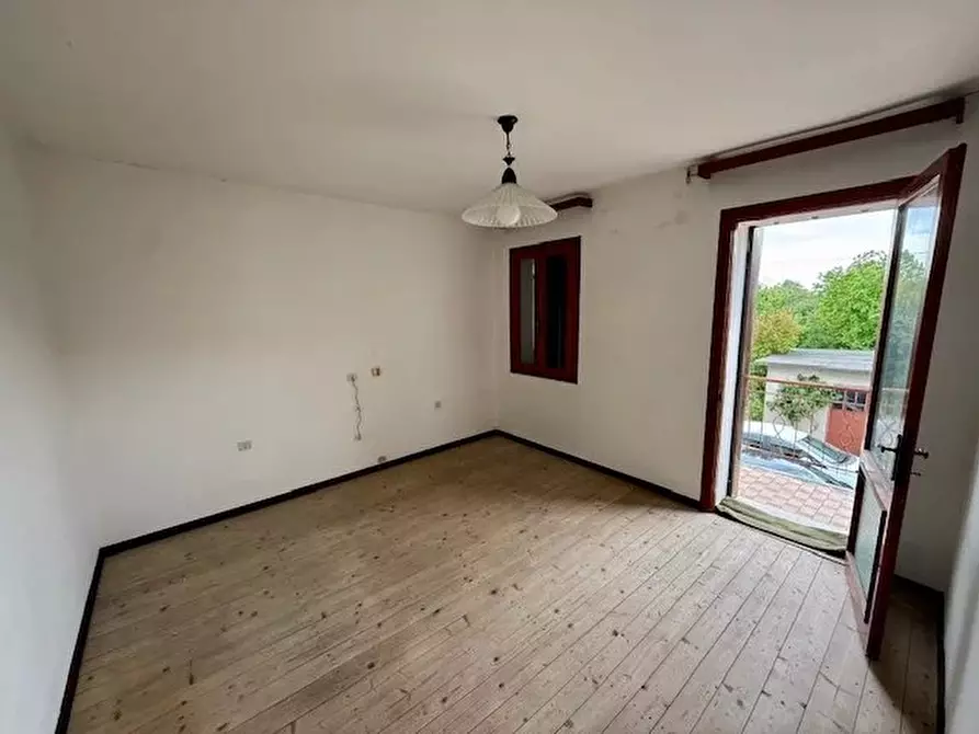 Immagine 10 di Terreno edificabile in vendita  a Refrontolo