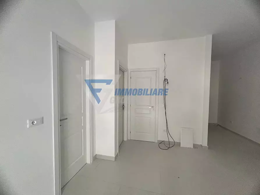 Immagine 3 di Casa trifamiliare in vendita  in via monte bianco a Siracusa