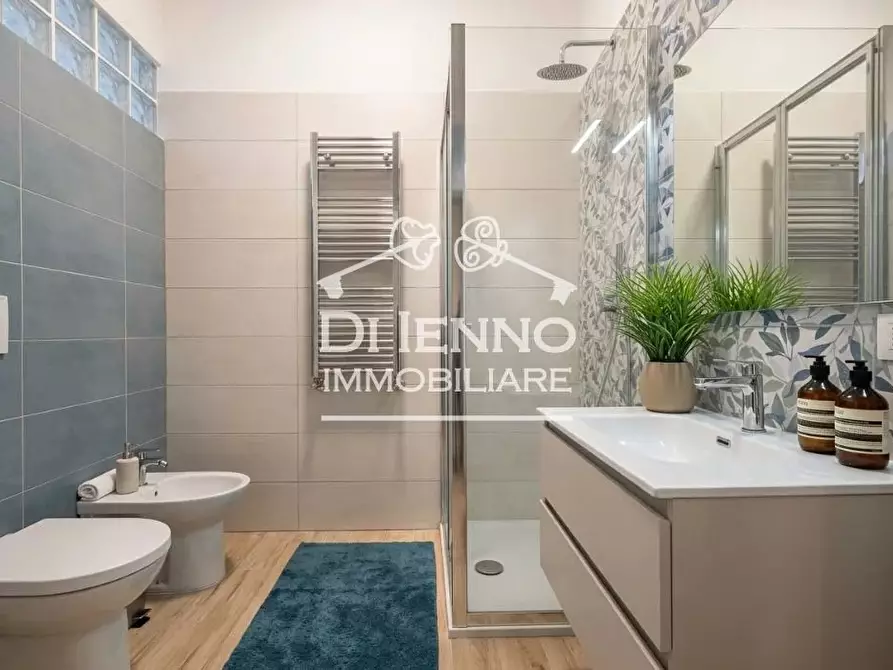 Immagine 24 di Casa trifamiliare in vendita  in Via del Trullo a Roma