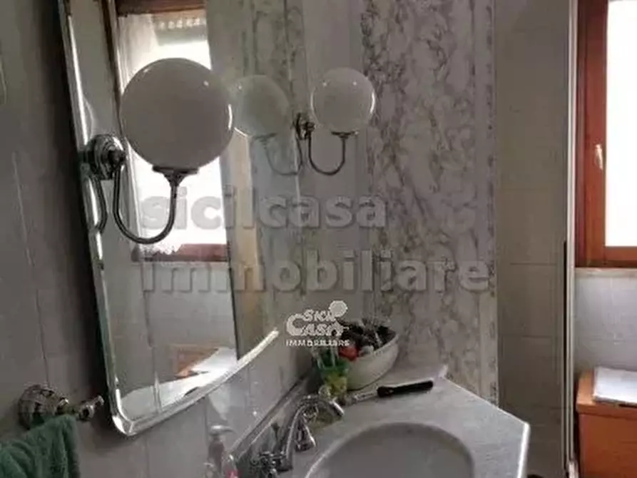 Immagine 8 di Casa trifamiliare in vendita  a Marsala