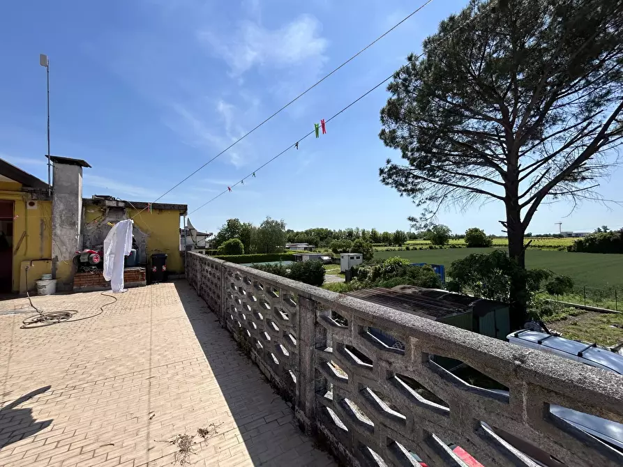 Immagine 34 di Casa trifamiliare in vendita  a Cimadolmo