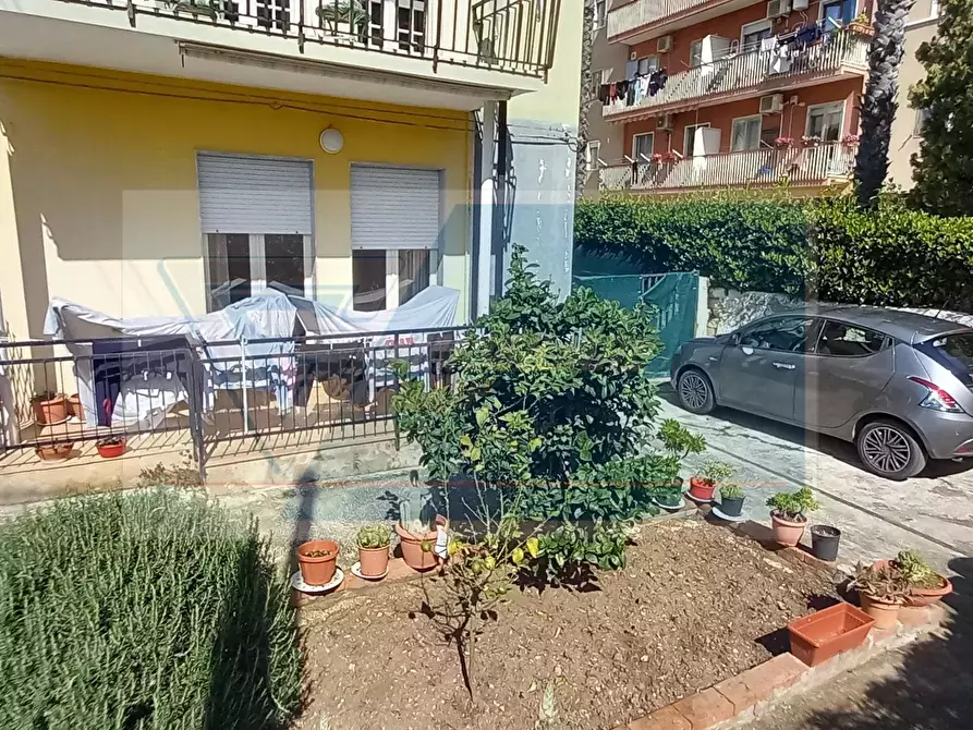 Immagine 4 di Casa trifamiliare in vendita  in Via Cassaro, 11 a Siracusa
