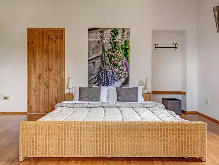 Immagine 11 di Terreno edificabile in vendita  a Bergolo