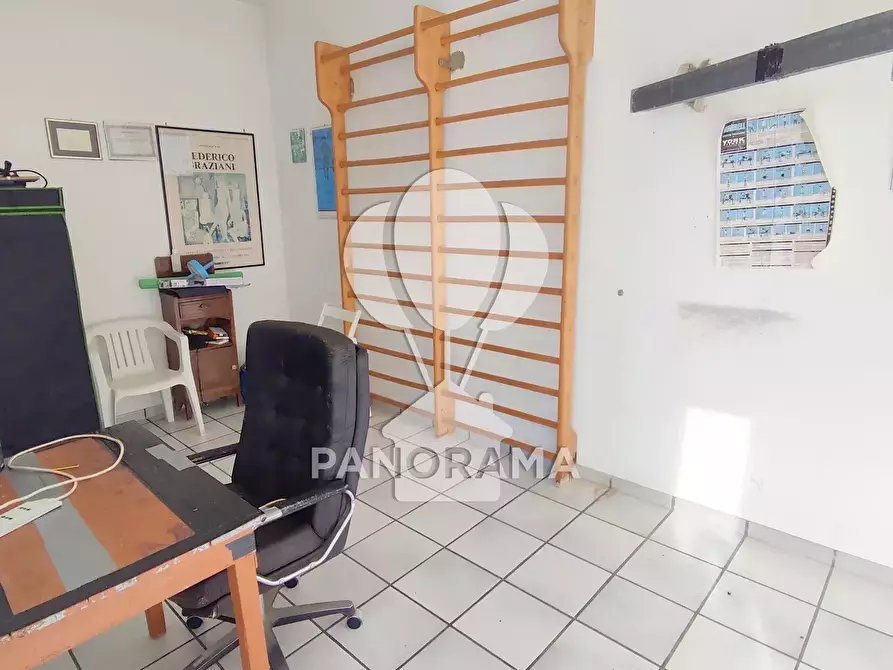 Immagine 39 di Casa trifamiliare in vendita  in Via Florio a Alcamo