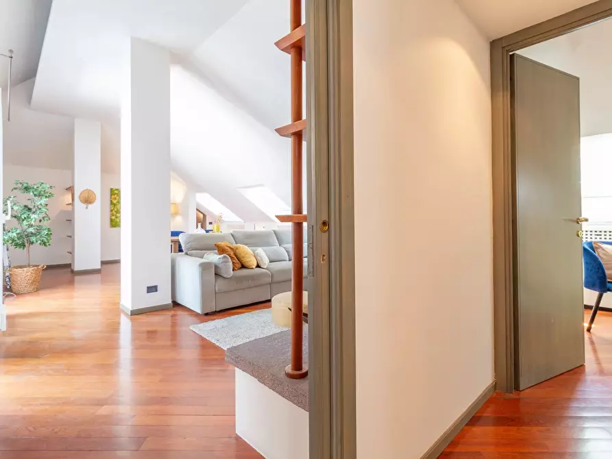 Immagine 31 di Casa trifamiliare in affitto  in Via della Moscova, 10 a Milano