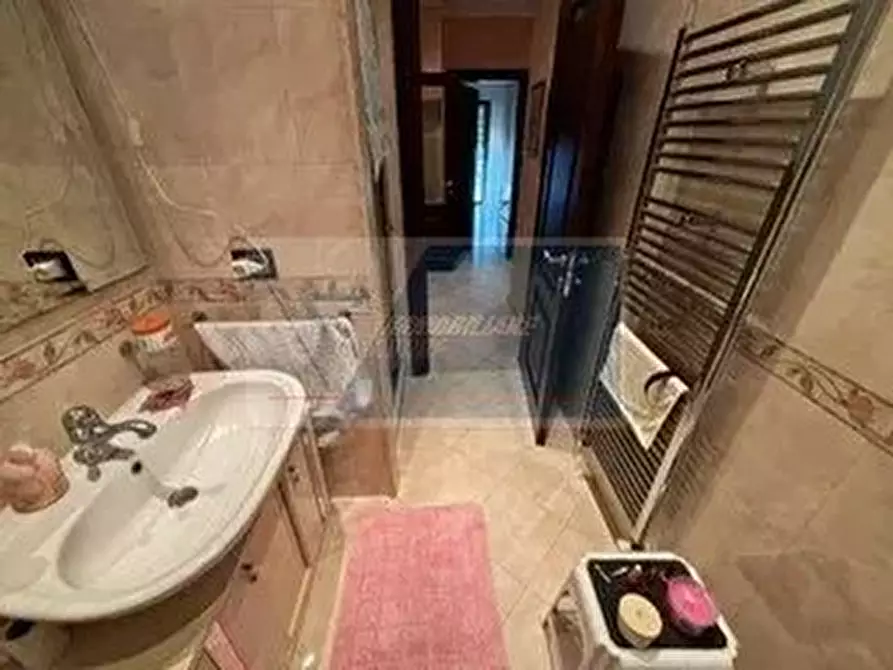 Immagine 16 di Casa trifamiliare in vendita  in Viale Santa Panagia, 15 a Siracusa