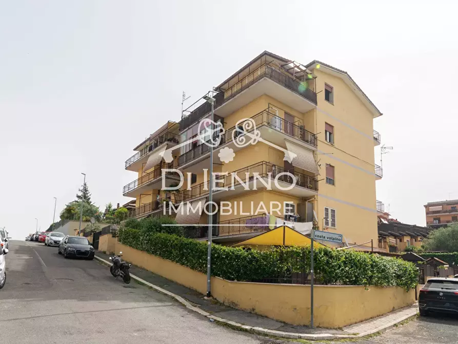 Immagine 26 di Casa trifamiliare in vendita  in Via Castenedolo a Roma