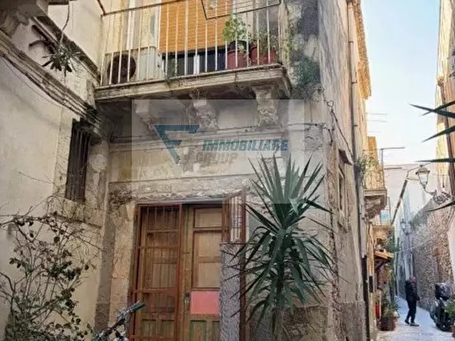 Immagine 2 di Casa trifamiliare in vendita  in Vicolo I Alla Giudecca a Siracusa