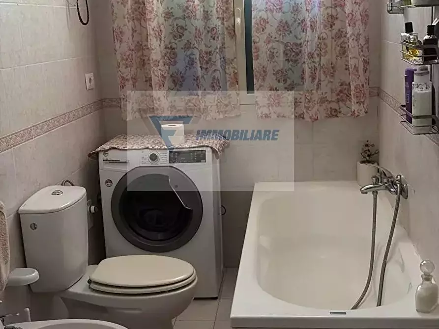 Immagine 14 di Casa trifamiliare in vendita  in Via Firenze a Buccheri