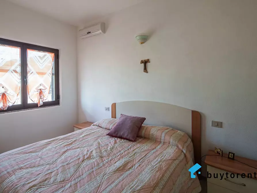 Immagine 19 di Casa trifamiliare in vendita  in Strada Comunale Magomadas - Turas a Birori