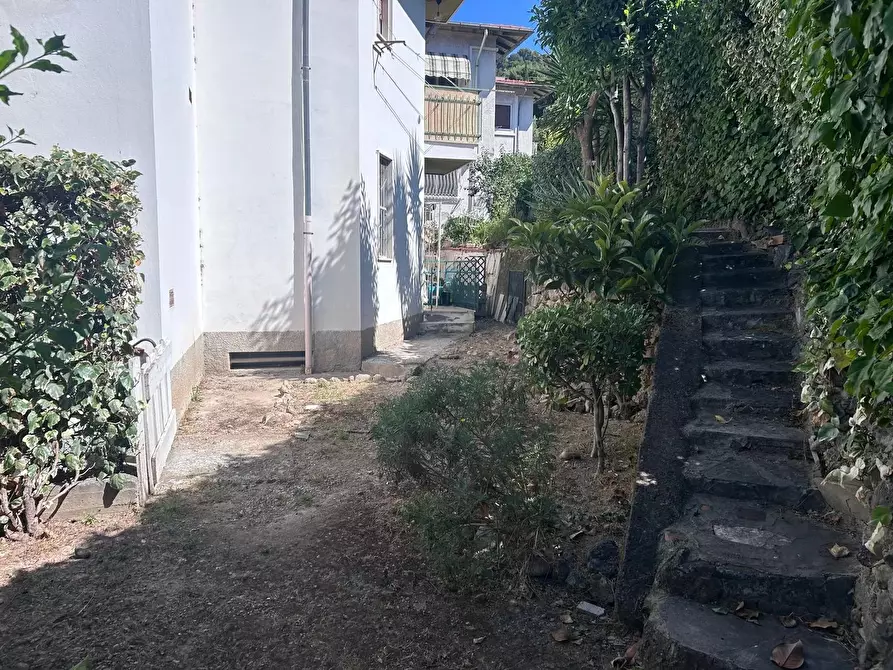 Immagine 14 di Casa trifamiliare in vendita  a Ventimiglia