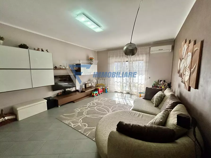 Immagine 1 di Casa trifamiliare in vendita  in Via Vincenzo Boscarino a Siracusa