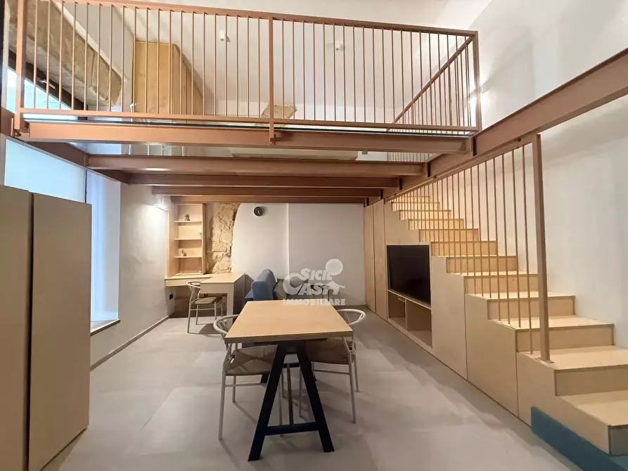 Immagine 1 di Casa trifamiliare in affitto  a Marsala