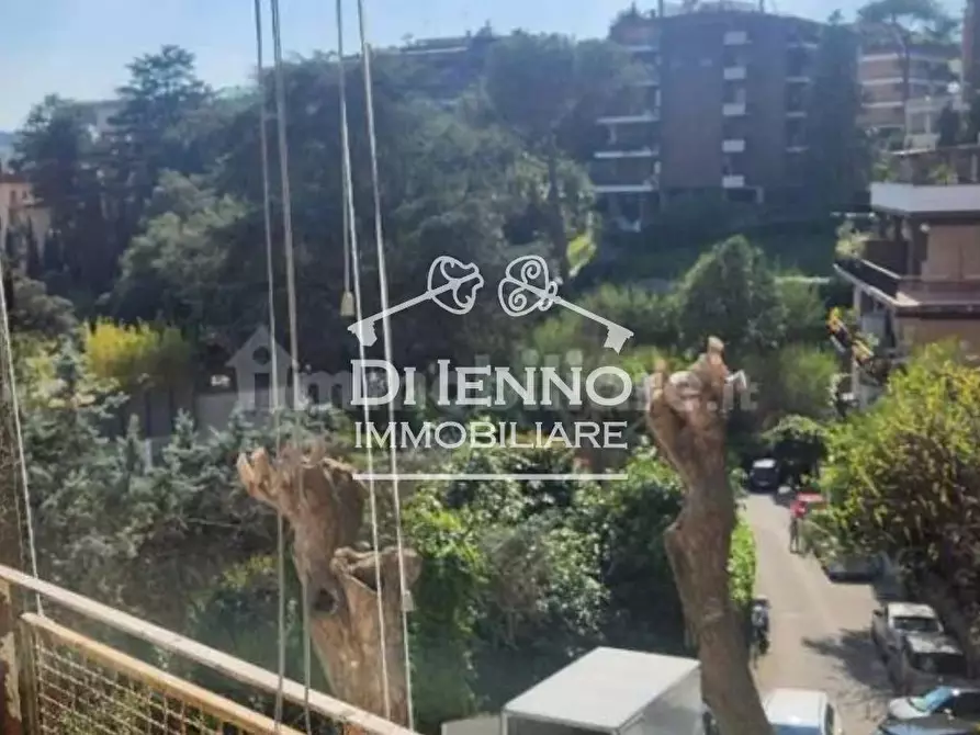 Immagine 16 di Casa trifamiliare in vendita  in Via Cassia a Roma