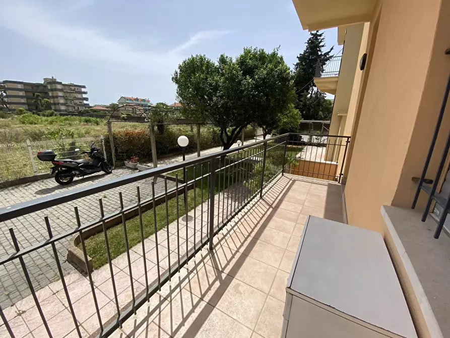 Immagine 1 di Casa trifamiliare in vendita  in Corso Genova, 86 a Ventimiglia
