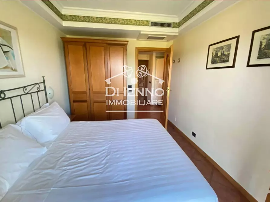 Immagine 6 di Casa trifamiliare in vendita  in Via di Marco Simone, 80 a Guidonia Montecelio