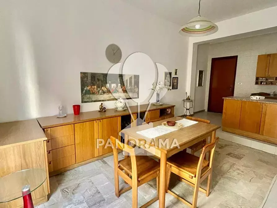 Immagine 25 di Casa trifamiliare in vendita  in Via Torquato Tasso a Alcamo