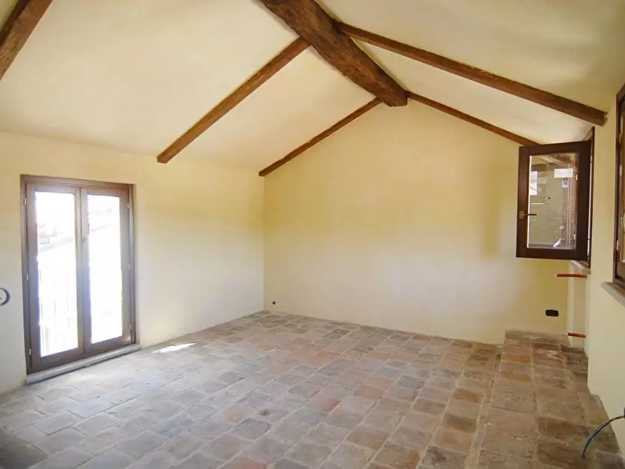 Immagine 8 di Casa trifamiliare in vendita  a Dogliani