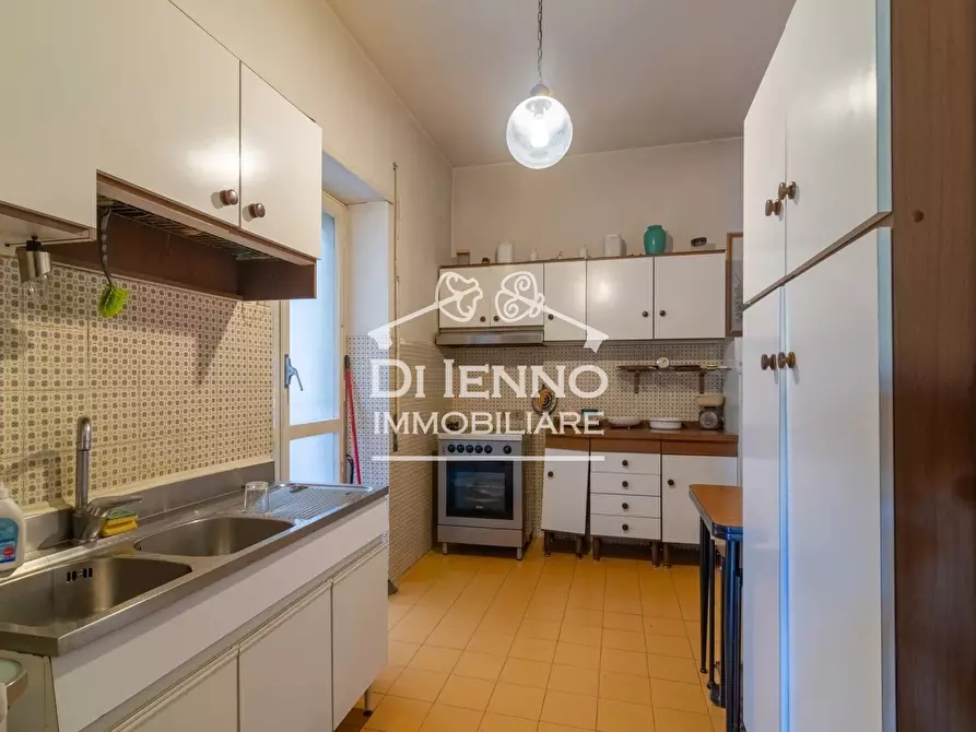 Immagine 11 di Casa trifamiliare in vendita  a Roma