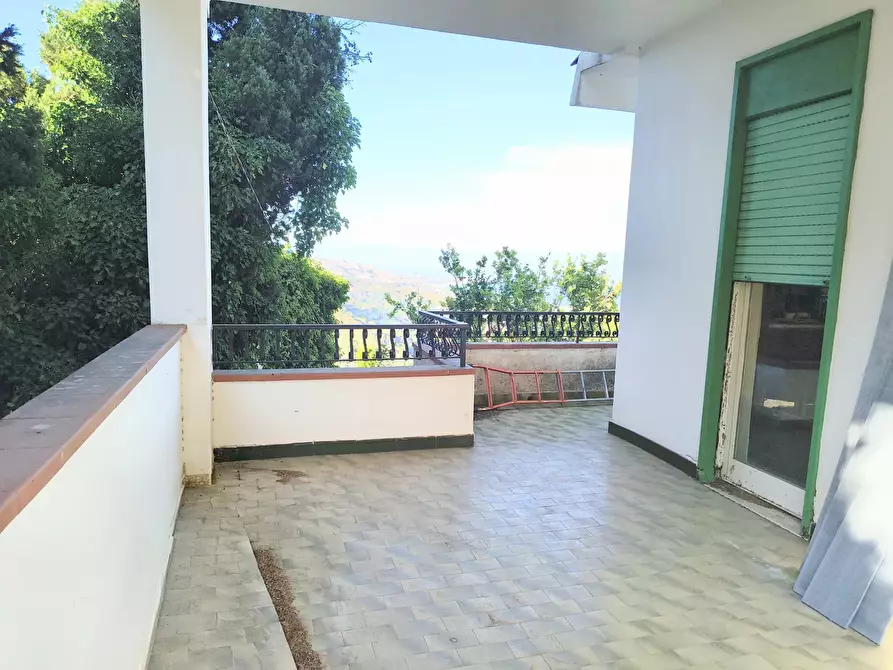 Immagine 21 di Casa trifamiliare in vendita  in Strada Statale 113 Km 8,500 Condrada chianazza a Messina
