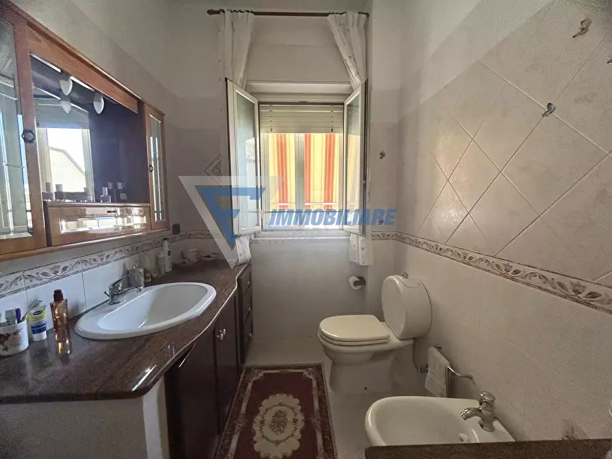 Immagine 14 di Casa trifamiliare in vendita  in VIALE TEOCRITO a Siracusa