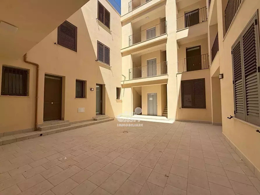 Immagine 4 di Casa trifamiliare in vendita  a Marsala