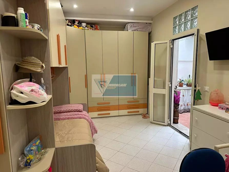 Immagine 14 di Casa trifamiliare in vendita  a Buccheri