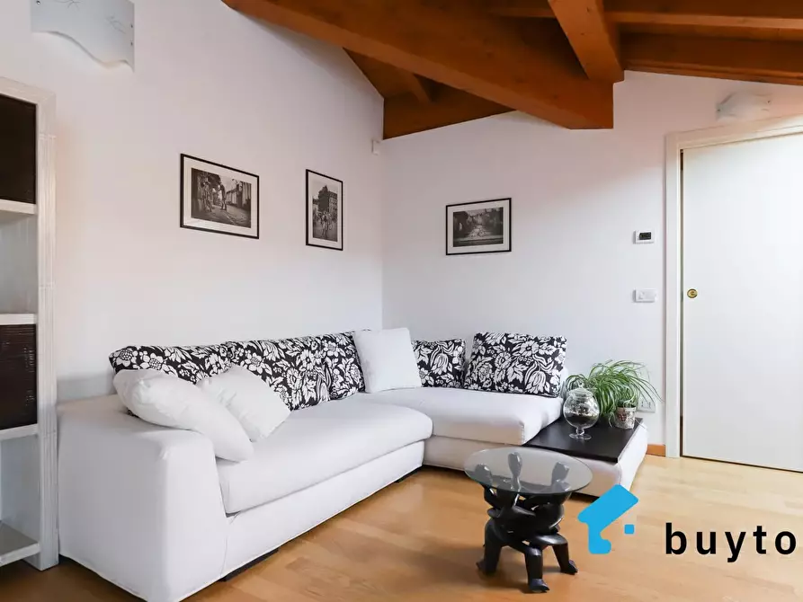 Immagine 7 di Casa trifamiliare in vendita  in Via Cristoforo Colombo, 4 a Villasanta