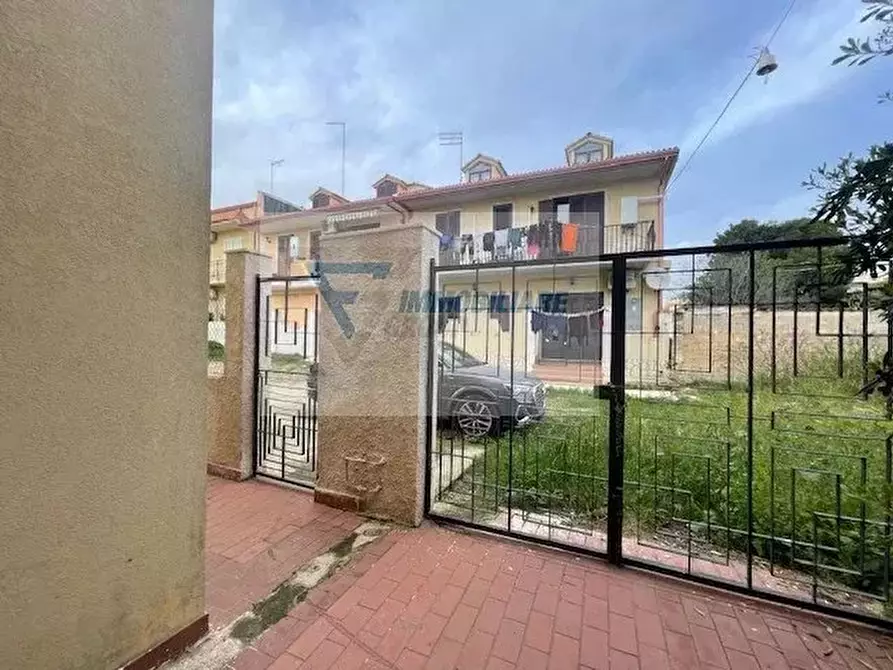Immagine 9 di Casa trifamiliare in vendita  in Via Aristide Gabelli a Siracusa