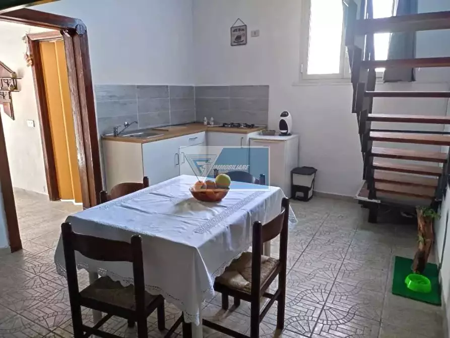 Immagine 3 di Casa trifamiliare in vendita  a Noto