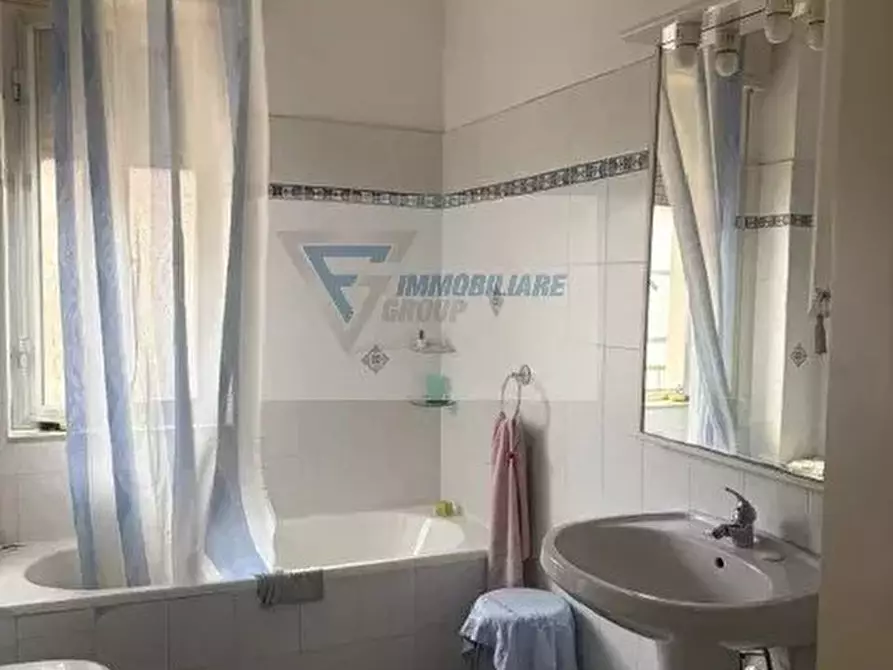 Immagine 30 di Casa trifamiliare in vendita  in Viale Zecchino a Siracusa