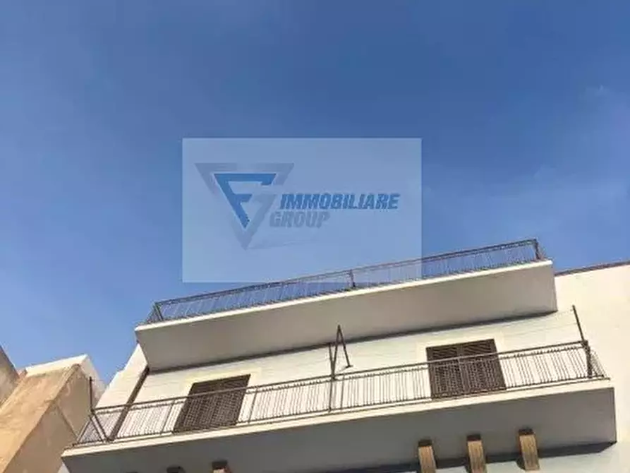 Immagine 3 di Appartamento in vendita  in Via Bainsizza a Siracusa