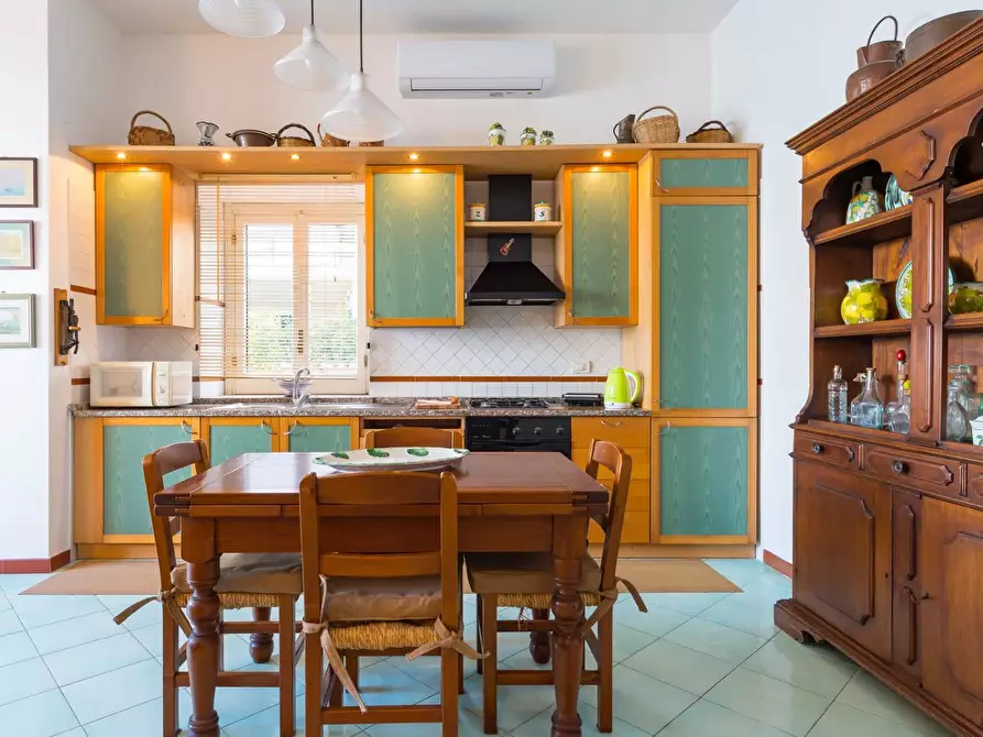 Immagine 3 di Casa trifamiliare in vendita  in via Eddomade, 39. a Casamicciola Terme