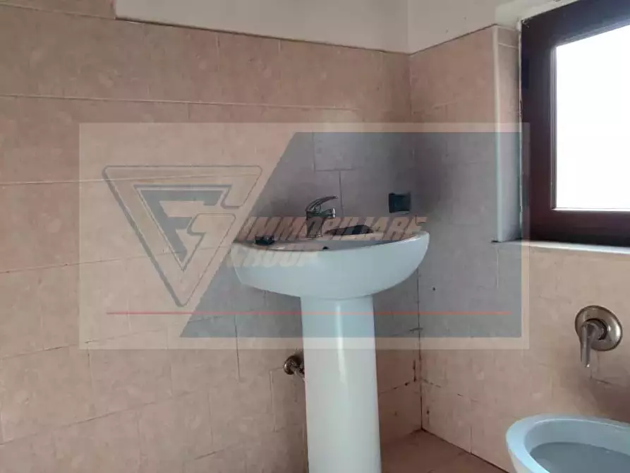 Immagine 15 di Casa trifamiliare in vendita  in Via Re Ierone II a Siracusa