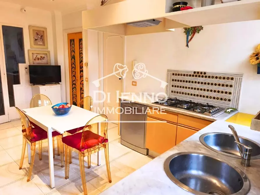 Immagine 11 di Casa trifamiliare in vendita  in Via Campodimele, 75 a Roma