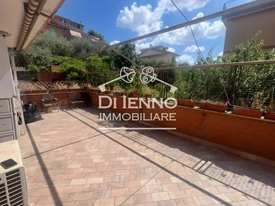 Immagine 18 di Casa trifamiliare in vendita  in Via Terranuova Bracciolini a Roma