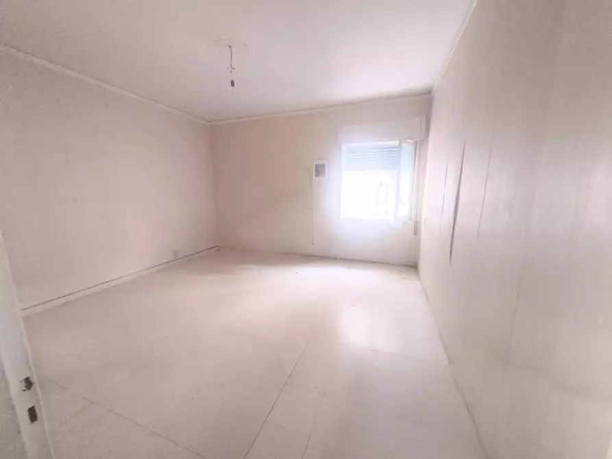 Immagine 9 di Casa trifamiliare in vendita  in Via Colapesce, 21 a Messina