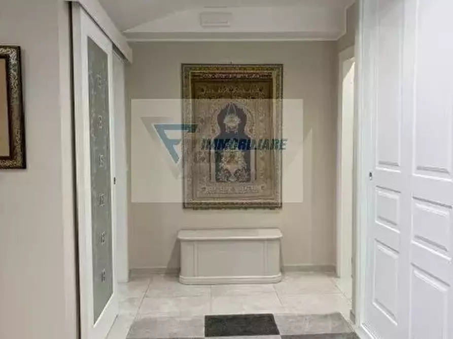 Immagine 12 di Casa trifamiliare in vendita  in Via San Giovanni a Buccheri