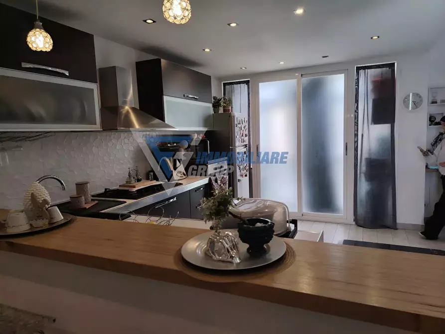 Immagine 5 di Casa trifamiliare in vendita  in Via Salvatore Nanna a Siracusa