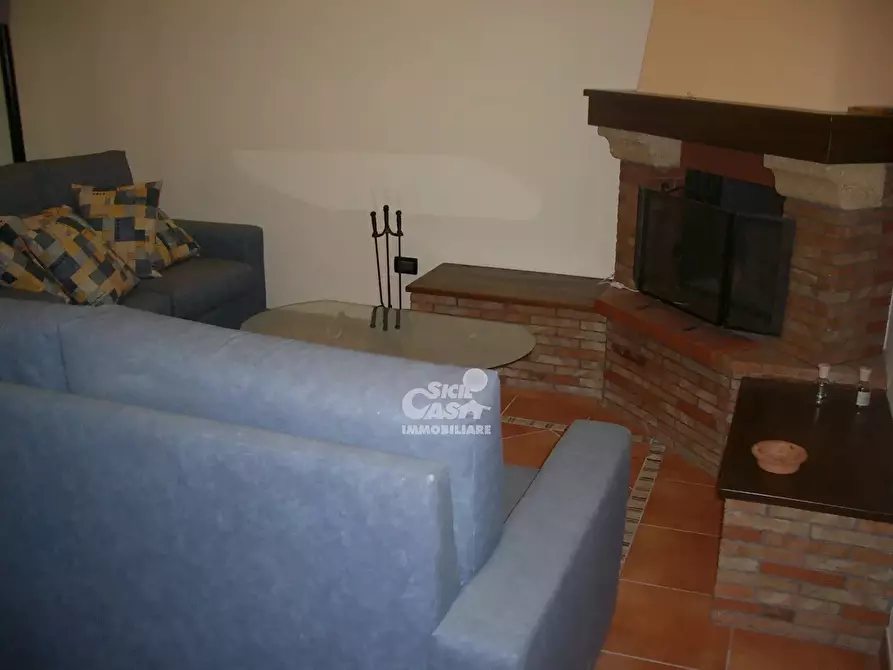 Immagine 13 di Casa trifamiliare in affitto  a Marsala